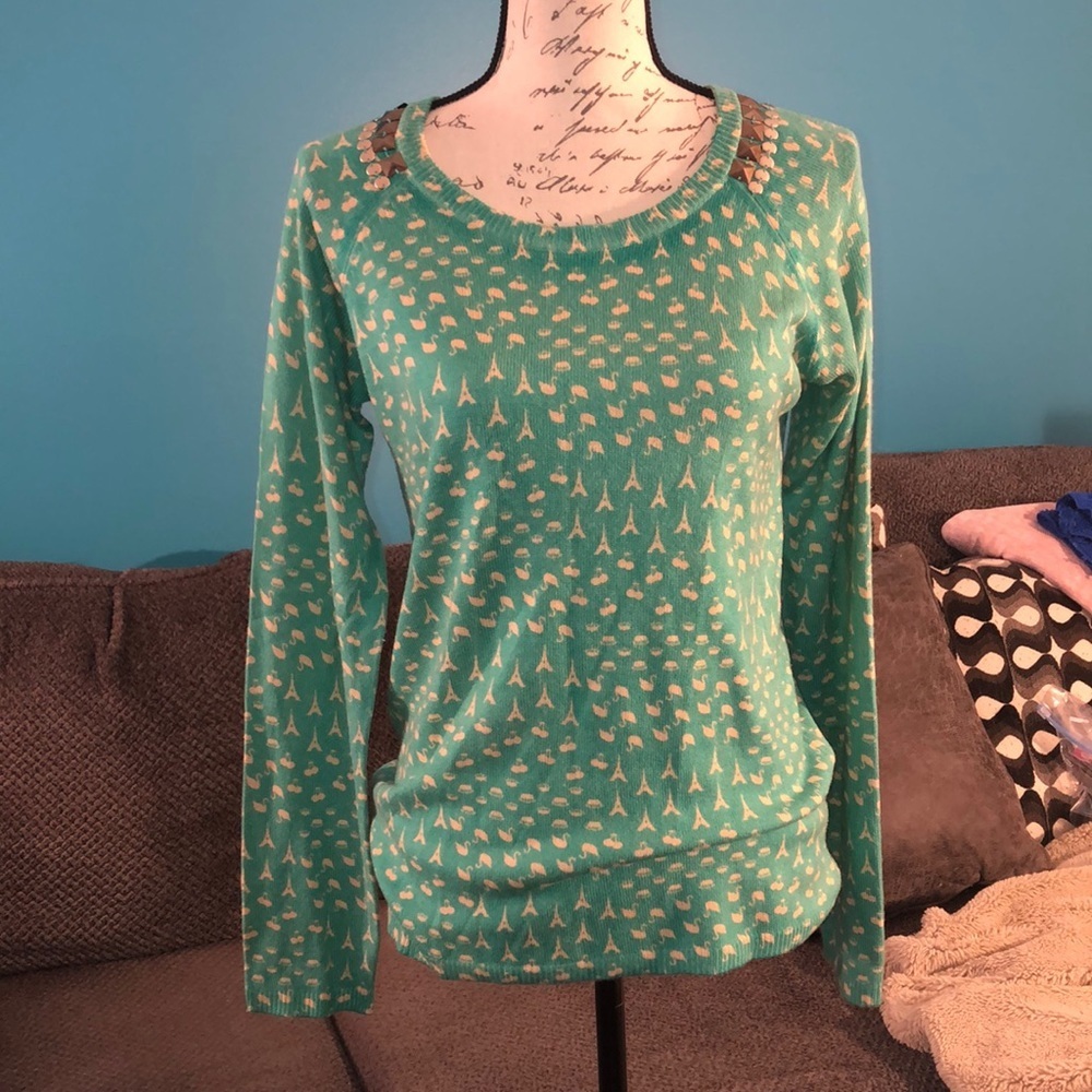 Belle du Jour Lightweight Sweater, size Large